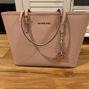 Michael Kors Jet Set Blush Pink